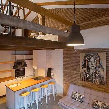 Cozy Loft Style In El Cabanyal * Valenza